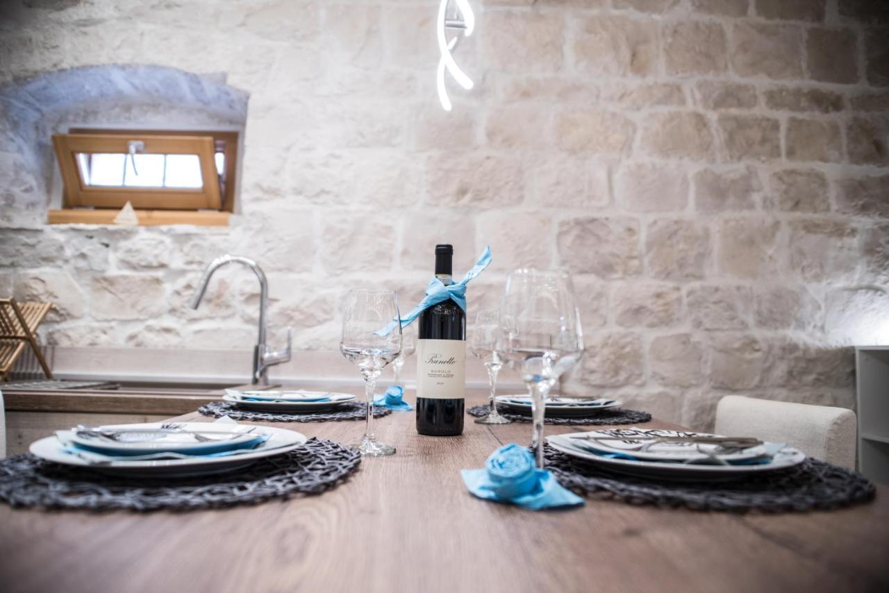 Limestone Heritage House Trogir Exteriör bild