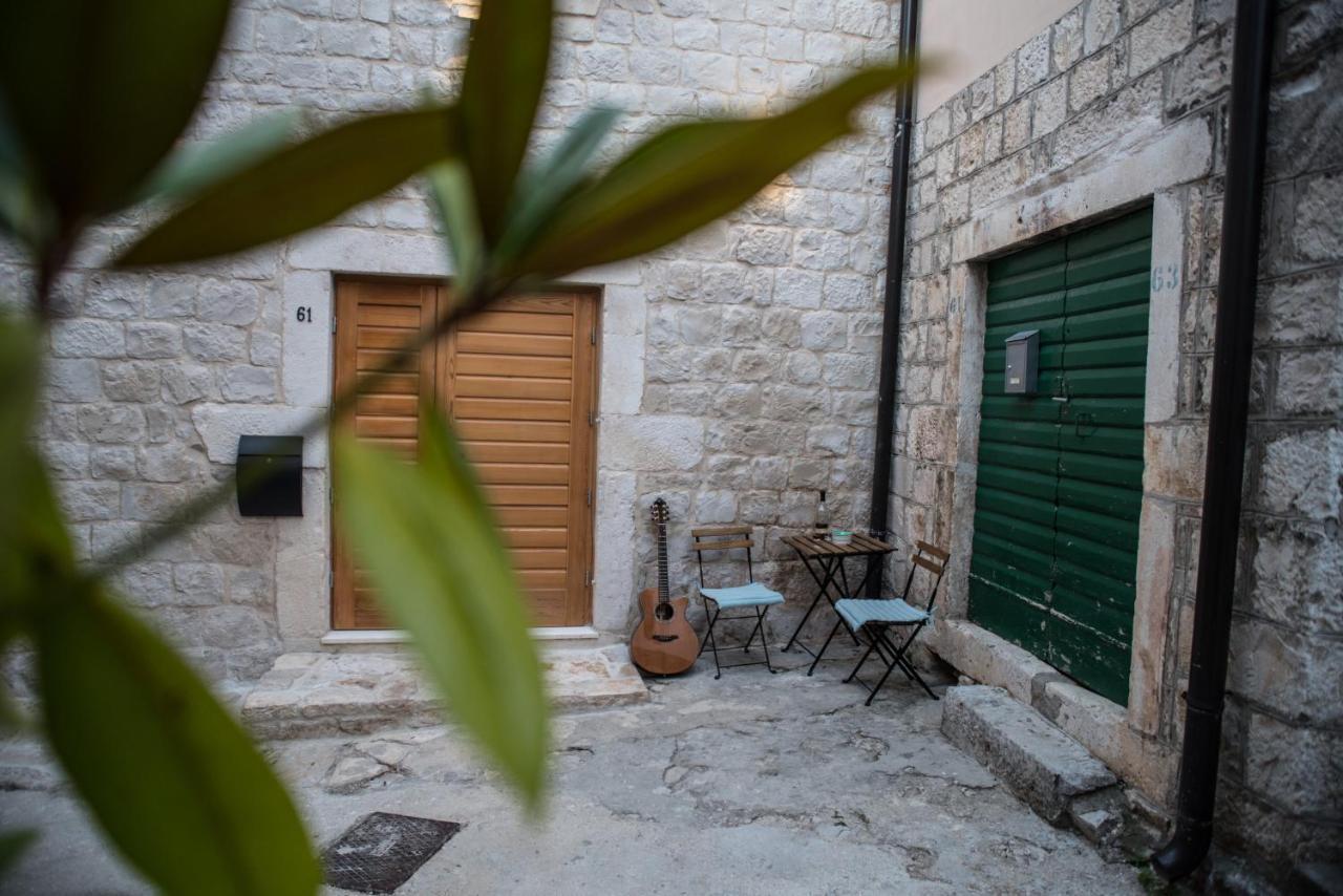 Limestone Heritage House Trogir Exteriör bild